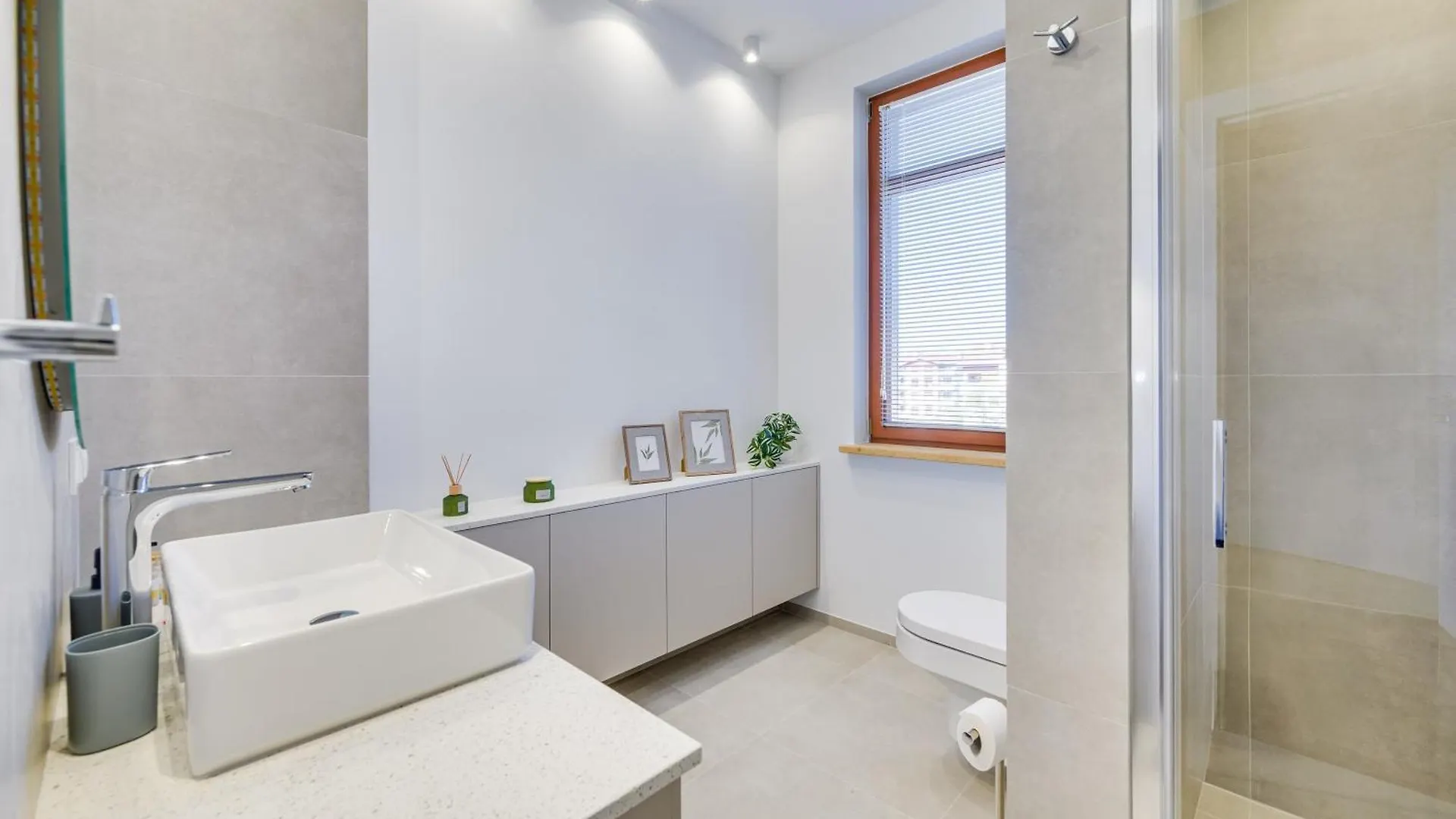 Apartament White Sea - Neptun Park By Oneapartments Gdańsk Polska